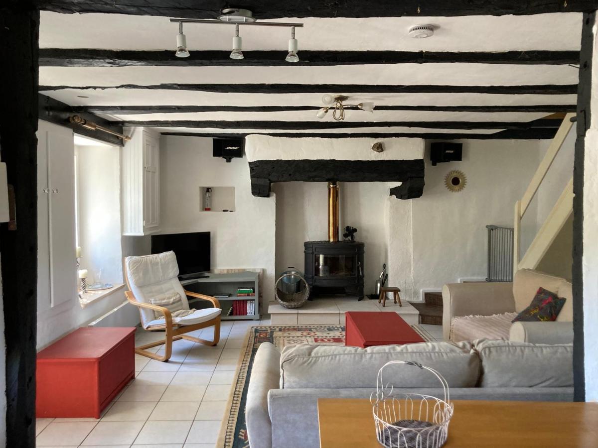 La Maison Charmante D'Elisabeth Saint-Ybard Eksteriør bilde