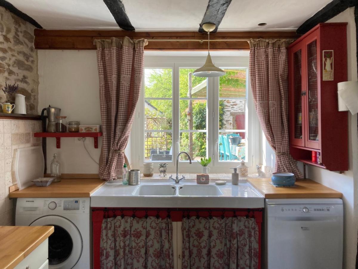 La Maison Charmante D'Elisabeth Saint-Ybard Eksteriør bilde