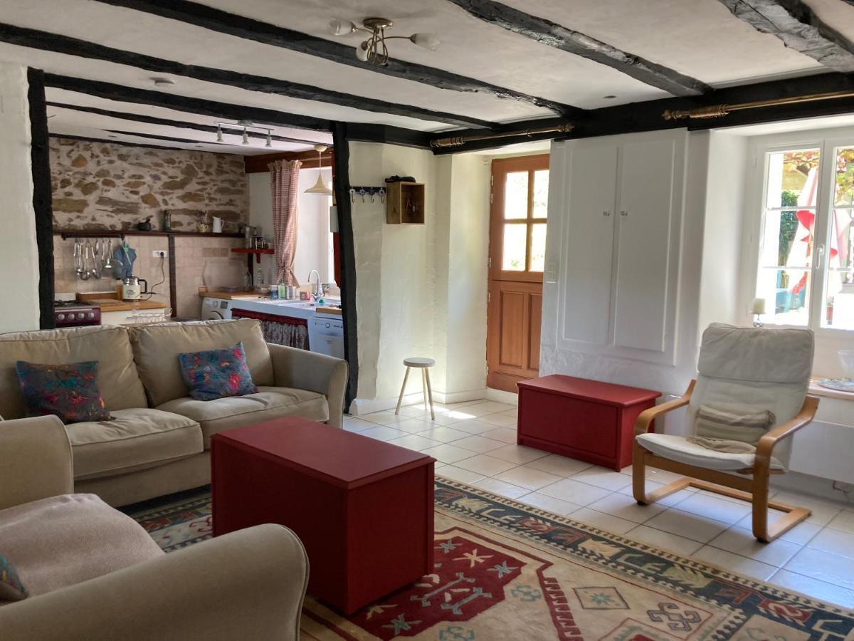 La Maison Charmante D'Elisabeth Saint-Ybard Eksteriør bilde